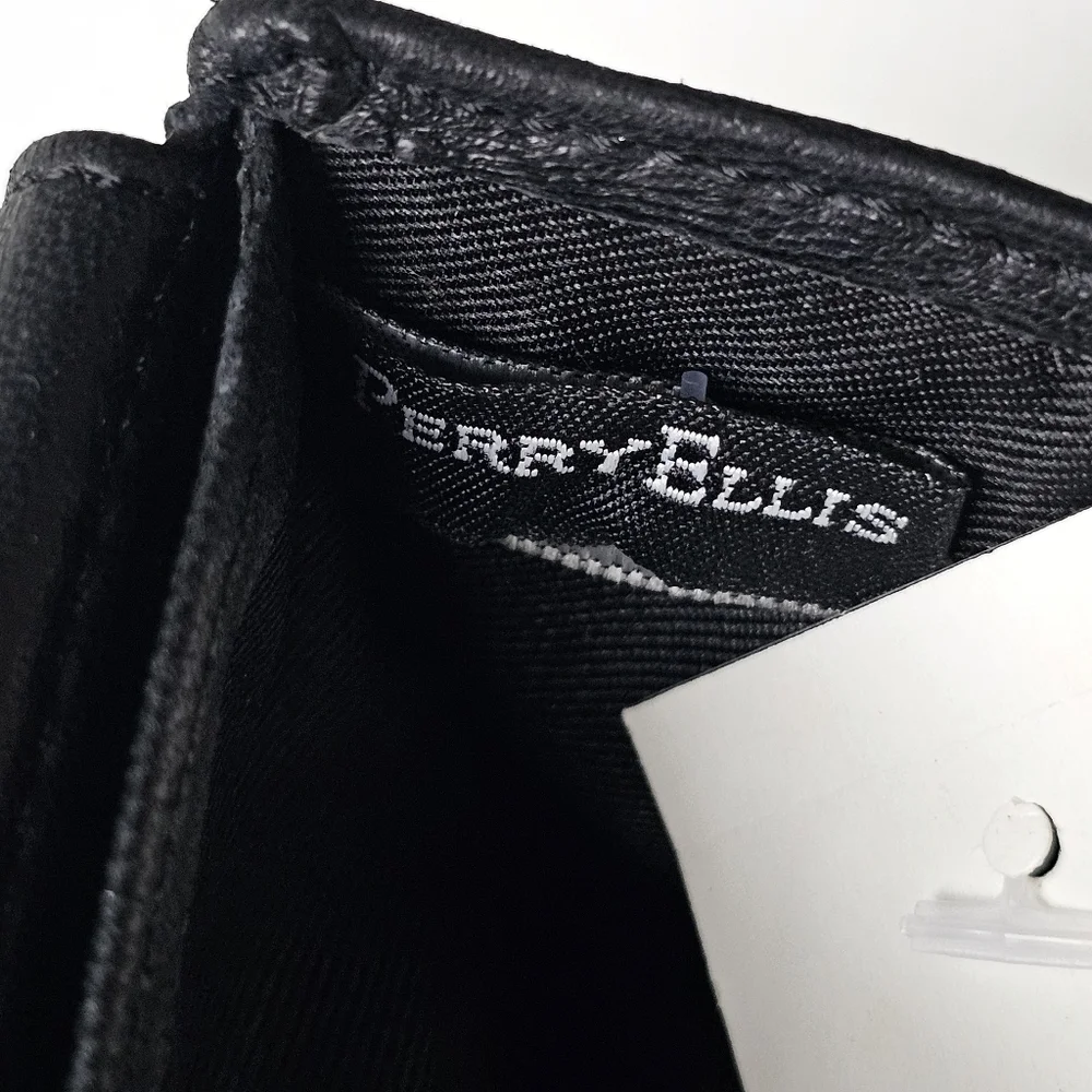 Perry Ellis Portfolio Black Soft Lambskin Genuine Leather Passcase Wallet NWT